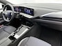 Opel Astra Sports Tourer 1.2 Hybrid Business Edition 145pk Automaat | Adaptieve Cruise Control | Navigatie | Stoel-/Stuurverwarming | 17"LMV | Keyless Entry/Start |