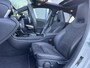 Mercedes-Benz A-klasse 250 e AMG Line Plug in Hybride 218pk Pano / Widescreen / Trekhaak / Sfeerverlichting