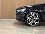 Volvo XC60 T6 AWD Recharge Ultra Black Edition | Luchtvering | 360° Camera | Head-Up Display | Harman Kardon | Schuifdak | Adaptieve Cruise Control | Stoelverwarming voor+achter | Stuurwielverwarming | 22 Inch | Full LED Meesturende koplampen | Pilot Assist | BLIS Dode Hoek Detectie | Elektrische voorstoelen geheugen | R-Design Contour stoelen met wit stiksel en bies | Zitting verlenging voorstoelen | Lederen Dashboard | Google Infotainment | Keyless Drive | Parkeersensoren voor+achter | Privacy Glass | Elektrisch bedienbare achterklep | Alarm Klasse III | DAB Radio | Apple Carplay/Android Auto | Draadloos telefoon opladen | Volvo On Call met mobiele App functie | Onyx Black Metallic |