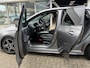Mercedes-Benz B-klasse 200 Business Solution AMG | Navigatie | Panoramadak | Memory Stoelen } Burmester } Electrische Trekhaak.