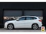 BMW X1 sDrive20i M-Sport M-Pakket /LED/PANODAK/HARMAN-KARDON/ACC/HUD/TREKHAAK/KEYLESS/STOELVERW.!