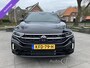 Volkswagen T-Roc DSG 1.5 TSI DSG R-LINE EDITION , PANO , BLACK STYLE , APLLE CARPLY BLINDSPOT , STUUR EN STOEL VERWARMING , KEYLESS ENTRY , ADAPTIVE CRUISE CONTROL , LANE ASSIST , IQ-LICHT , LED , PRYVACY GLASS , 19 INCH
