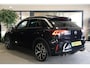Volkswagen T-Roc 2.0 TSI 4Motion R 300PK Facelift Pano Akra Leder Cam Navi Virtual