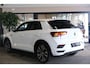 Volkswagen T-Roc 1.5 TSI R-Line 150PK Navi Led Cam Pdc Beats