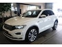 Volkswagen T-Roc 1.5 TSI R-Line 150PK Navi Led Cam Pdc Beats