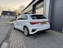 Audi A3 Sportback 30 TFSI S edition Black optic| Matrix Led| Panoramadak| App| Carplay| Private glass