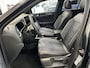 Volkswagen T-Roc 1.5 TSI 150pk DSG R-Line Business · Camera · Panoramadak · Trekhaak afneembaar · Apple/Android Car Play · Navigatie · 18'' Inch ·
