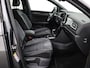 Volkswagen T-Roc 1.5 TSI 150pk DSG R-Line Business · Camera · Panoramadak · Trekhaak afneembaar · Apple/Android Car Play · Navigatie · 18'' Inch ·