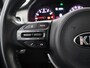 Kia Stonic 1.0 T-GDi MHEV DynamicLine | Parkeercamera | Bluetooth | Airco | Cruise Control | Navigatie via Carplay |