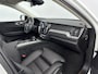 Volvo XC60 T6 Recharge Ultra Dark | 20" Allseason | Trekhaak | Harman Kardon | Panoramadak | Head-up | Full LED | 360 Camera  Elektr. verst. Stoelen || Adaptieve Cruise | BLIS |