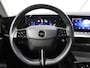 Opel Astra 180PK Hybrid Business Edition | Accu 96% | 1ste eigenaar | Stuur/stoelverwarming | Camera | 17"LMV | Navigatie | Climate Control | Adaptieve Cruise Control | AppleCarplay/AndroidAuto | Isofix | Privacy Glass | Parkeersensoren |