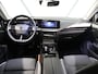 Opel Astra 180PK Hybrid Business Edition | Accu 96% | 1ste eigenaar | Stuur/stoelverwarming | Camera | 17"LMV | Navigatie | Climate Control | Adaptieve Cruise Control | AppleCarplay/AndroidAuto | Isofix | Privacy Glass | Parkeersensoren |
