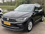 Volkswagen Tiguan 1.5 TSI Life Business | Trekhaak | Stoeverwarming | Adaptive cruise | Navigatie | Elektrische Klep | Parkeersensoren |