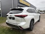Toyota Highlander 2.5 AWD Hybrid Premium | 7p |  Panoramadak | 360 graden camera | Platinum Pearl White | Adaptieve cruisecontrol | JBL audio | Head up Display | Stoelverwarming | Achterbank verwarmd