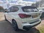 BMW X1 xDrive25e M Sport | 220 PK PHEV | Plug-in Hybride | M pakket | Trekhaak | 19 inch | Camera | Sportstoelen | Stoelverwarming | Adaptive Led | Individual dakhemel | Elektrische achterklep