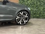 Volvo XC60 T6 AWD Recharge Ultra Dark | Luchtvering | 360° Camera | Head-Up Display | Harman Kardon | Schuifdak | Adaptieve Cruise Control | Stoelverwarming voor+achter | Stuurwielverwarming | 22 Inch | Full LED Meesturende koplampen | Pilot Assist | BLIS Dode Hoek Detectie | Elektrische voorstoelen geheugen | Nordico Microtech Cardamom Quilted/Cardamom bekleding | Zitting verlenging voorstoelen | Lederen Dashboard | Google Infotainment | Keyless Drive | Parkeersensoren voor+achter | Privacy Glass | Elektrisch bedienbare achterklep | Alarm Klasse III | DAB Radio | Apple Carplay/Android Auto | Draadloos telefoon opladen | Volvo On Call met mobiele App functie | Forest Lake Metallic |