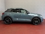 Volkswagen T-Roc 1.5 TSI 150PK R-LINE PANORAMA BLACKLINE EVO IQ LIGHT ALCANTARA ELEK.KLEP CARPLAY STOEL/STUUR VERW. 19"LMV VIR.COCKPIT 07/2025 ✅Top Auto's Wijchen , 30 Jaar Specialist in Volkswagen  : Alle Type's : R-Line Edition / Style / First Edition / Highline / Life , Zowel PHEV / HEV / MHEV / Benzine ✅