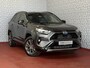 Toyota RAV4 2.5 Hybrid LED LEER CAMERA JBL ELEK.KLEP NAVI CAMERA 18''LMV ADAP.CRUISE ELEK.STOEL STUUR STOELVERW ✅2025✅ ✅ Top Auto's Wijchen , Al 30 Jaar verkoop van Toyota , Type's Launch / Executive / Dynamic / First Edition / Business / Zowel Phev / Hev / Benzine / met fabrieksgarantie ✅