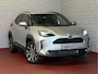 Toyota Yaris Cross 1.5 HYBRID DYNAMIC STOEL/STUUR VERW. 17''LMV P.SENSOR V+A KEYLESS CAMERA LED ZWARTE HEMEL MODEL 2025 ✅ Top Auto's Wijchen , Al 30 Jaar verkoop van Toyota , Type's Launch / Executive / Dynamic / First Edition / Business / Zowel Phev / Hev / Benzine / met fabrieksgarantie ✅