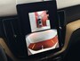 Volvo XC60 2.0 T6 AWD ULTRA DARK NW MODEL ELEK.TREKHAAK HARMAN KARDON HEADUP 360.CAM LEER SCHUIFDAK PHEV Plug in Hybrid ✅ Top Auto's Wijchen ,  Altijd een Ruim aanbod van Volvo's i  BUSINESS / CORE / BRIGHT / DARK / ULTRA DARK / PLUS DARK / BLACK EDITION  / ESSENTIAL / T6 / T8 ✅