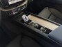 Volvo XC60 2.0 T6 AWD ULTRA DARK NW MODEL ELEK.TREKHAAK HARMAN KARDON HEADUP 360.CAM LEER SCHUIFDAK PHEV Plug in Hybrid ✅ Top Auto's Wijchen ,  Altijd een Ruim aanbod van Volvo's i  BUSINESS / CORE / BRIGHT / DARK / ULTRA DARK / PLUS DARK / BLACK EDITION  / ESSENTIAL / T6 / T8 ✅