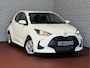 Toyota Yaris 1.5 HYBRID STOEL/STUUR VERW CARPLAY CAMERA LMV ADAP.CRUISE ✅ Top Auto's Wijchen , Al 30 Jaar verkoop van Toyota , Type's Launch / Executive / Dynamic / First Edition / Business / Zowel Phev / Hev / Benzine / met fabrieksgarantie ✅