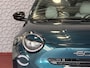 Fiat 600 1.2 HYBRID LA PRIMA CAMERA CARPLAY ADAP.CRUISE STOELVERW. ELEK.KLEP LEER MASSAGE ELEK.STOEL 18''LMV ✅ Top Auto Fiat Wijchen , 30 Jaar ervaring in Fiat , Wij leveren de : Icon / La Prima / Pop / Sport . Urban / Benzine / Hybrid . Met Fabrieksgarantie ✅