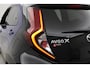 Toyota Aygo X 1.0 VVT-i S-CVT Premium | Parkeersensoren | Stoelverwarming | Camera | Adaptive cruise | Apple Carplay / Android Auto | Keyless