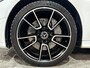 Mercedes-Benz C-klasse Estate 300 e | AMG | Night | Panoramadak | Apple Carplay | 19 inch | Dealeronderhouden |