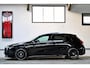 Mercedes-Benz A-klasse 180 AMG Line | Panoramadak | Night | 19 inch | Sfeerverlichting | Apple Carplay | NL auto |