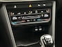 Volkswagen T-Roc Life Business 1.0 TSI 110pk Adaptive cruise control, Navigatie, LED koplampen, App connect, DAB, Radio, Airco, Stoelverwarming, Parkeersensoren