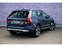Volvo XC60 2.0 T6 Plug-in hybrid AWD Plus Bright | Long Range | Trekhaak | Adaptieve Cruise Control | BLIS | Leder | Panoramadak | Stoel en Stuurverwarming |