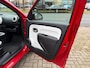Renault Twingo 1.0 SCe Collection airco, cruise , elec pakket, camera, navi, nwe apk, nette perfect rijdende auto ) dealer onderh.