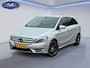 Mercedes-Benz B-klasse 180, lederen interieur ,navigatie, trekhaak ,xenon,18 inch amg, elect bedienbare stoelen