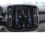 Volvo XC40 T4 211PK Automaat Ultimate Bright / Panoramadak/ Elektrische stoelen met geheugen/ Elektrische achterklep/ Parkeersensoren met 360 Camera/ Stoel en stuurwielverwarming/ Mistlampen/ Luxe bekleding/ /19" Velgen/ Harman kardon audio/ Apple carplay
