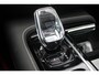 Volvo V60 T6 Plug-in hybrid AWD Plus Dark | Trekhaak | Rondomzicht camera | Verwarmbare voorstoelen + achterbank | Premium audio by Harman Kardon | Verwarmbaar stuurwiel + voorruit
