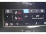 Volvo V60 T6 Plug-in hybrid AWD Plus Dark | Trekhaak | Rondomzicht camera | Verwarmbare voorstoelen + achterbank | Premium audio by Harman Kardon | Verwarmbaar stuurwiel + voorruit