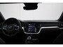 Volvo V60 T6 Plug-in hybrid AWD Plus Dark | Trekhaak | Rondomzicht camera | Verwarmbare voorstoelen + achterbank | Premium audio by Harman Kardon | Verwarmbaar stuurwiel + voorruit
