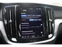 Volvo V60 T6 Plug-in hybrid AWD Plus Dark | Trekhaak | Rondomzicht camera | Verwarmbare voorstoelen + achterbank | Premium audio by Harman Kardon | Verwarmbaar stuurwiel + voorruit