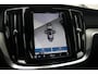 Volvo V60 T6 Plug-in hybrid AWD Plus Dark | Trekhaak | Rondomzicht camera | Verwarmbare voorstoelen + achterbank | Premium audio by Harman Kardon | Verwarmbaar stuurwiel + voorruit