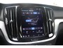 Volvo V60 T6 Plug-in hybrid AWD Plus Dark | Trekhaak | Rondomzicht camera | Verwarmbare voorstoelen + achterbank | Premium audio by Harman Kardon | Verwarmbaar stuurwiel + voorruit