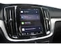 Volvo V60 T6 Plug-in hybrid AWD Plus Dark | Trekhaak | Rondomzicht camera | Verwarmbare voorstoelen + achterbank | Premium audio by Harman Kardon | Verwarmbaar stuurwiel + voorruit