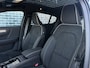 Volvo EC40 Single Motor Extended Range Ultra Black Edition Europa | | Harman Kardon | 20" | Panoramadak | Donker Glas | Power Seats |