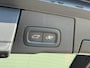 Volvo XC60 2.0 T6 Plug-in hybrid 350 pk AWD Core Bright | Pano | El. a. klep | Camera | LED | 18" | Keyless entry | Google Maps Navi |