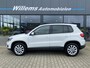 Volkswagen Tiguan 1.4 TSI Comfort&Design Edition Trekhaak Wegkklapbaar, Navigatie & Cruise Control