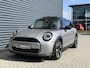 MINI Cooper Mini 1.5 C Pano/Camera/Apple/Leder 2e Paasdag geopend van 12:00 tot 16:00 uur