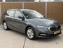 Skoda Octavia Combi 1.0 TSI Business Edition Trekhaak afneembaar | Elektrisch bedienbare achterklep | LED verlichting | Climate & cruise control | Navigatiesysteem | Apple CarPlay/Android Auto | Parkeersensoren voor en achter