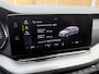 Skoda Octavia Combi 1.0 TSI Business Edition Trekhaak afneembaar | Elektrisch bedienbare achterklep | LED verlichting | Climate & cruise control | Navigatiesysteem | Apple CarPlay/Android Auto | Parkeersensoren voor en achter