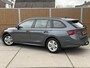 Skoda Octavia Combi 1.0 TSI Business Edition Trekhaak afneembaar | Elektrisch bedienbare achterklep | LED verlichting | Climate & cruise control | Navigatiesysteem | Apple CarPlay/Android Auto | Parkeersensoren voor en achter