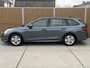 Skoda Octavia Combi 1.0 TSI Business Edition Trekhaak afneembaar | Elektrisch bedienbare achterklep | LED verlichting | Climate & cruise control | Navigatiesysteem | Apple CarPlay/Android Auto | Parkeersensoren voor en achter